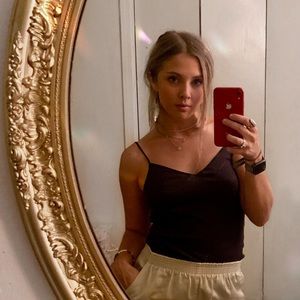 Meet your Posher, Madeline